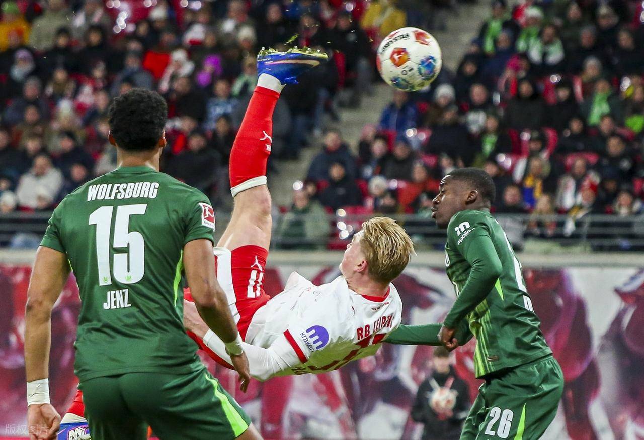 2-2大冷门,仅32%控球率仍不输,德甲第15战平德甲第4